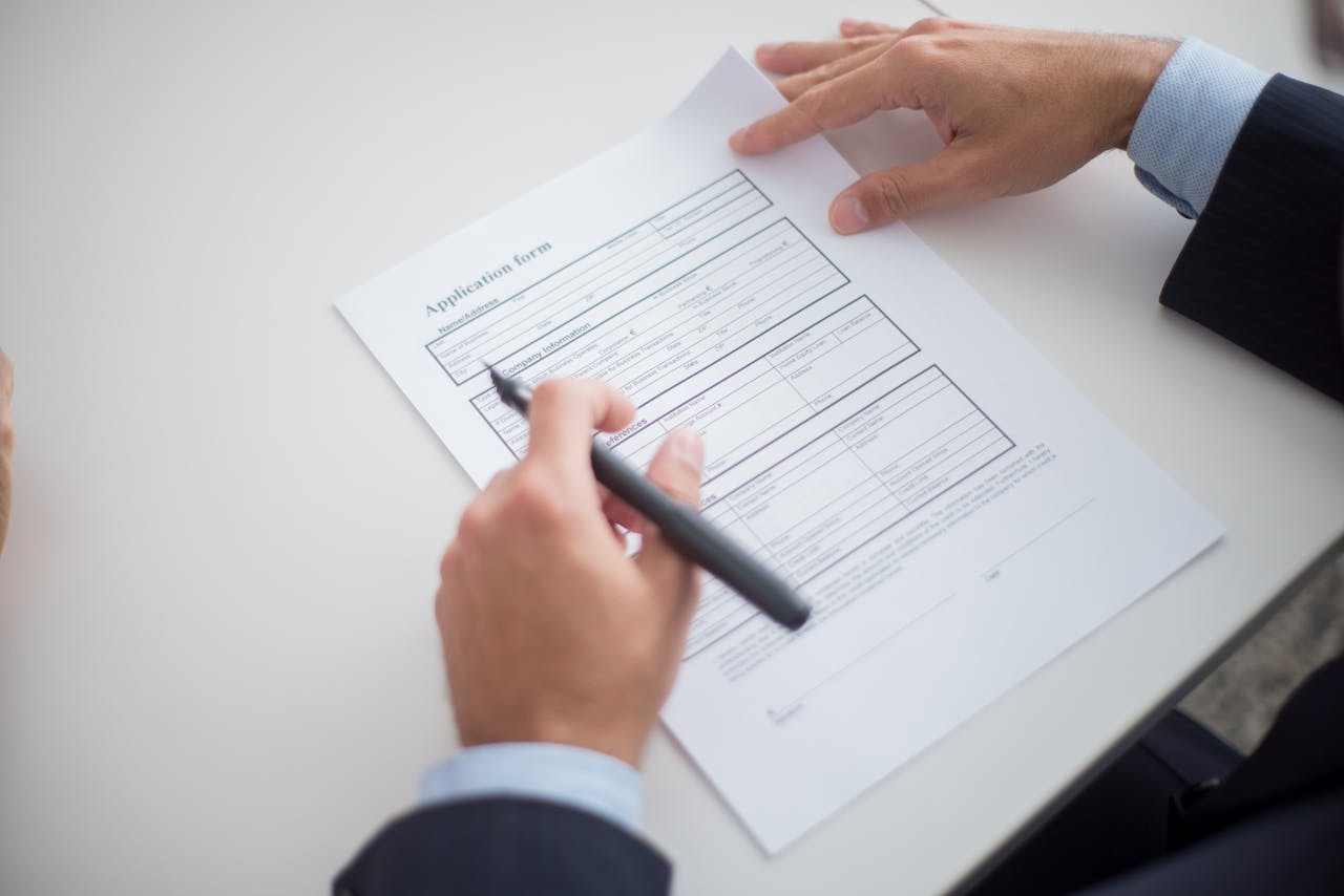 D-10 visa application form review at Korean immigration office