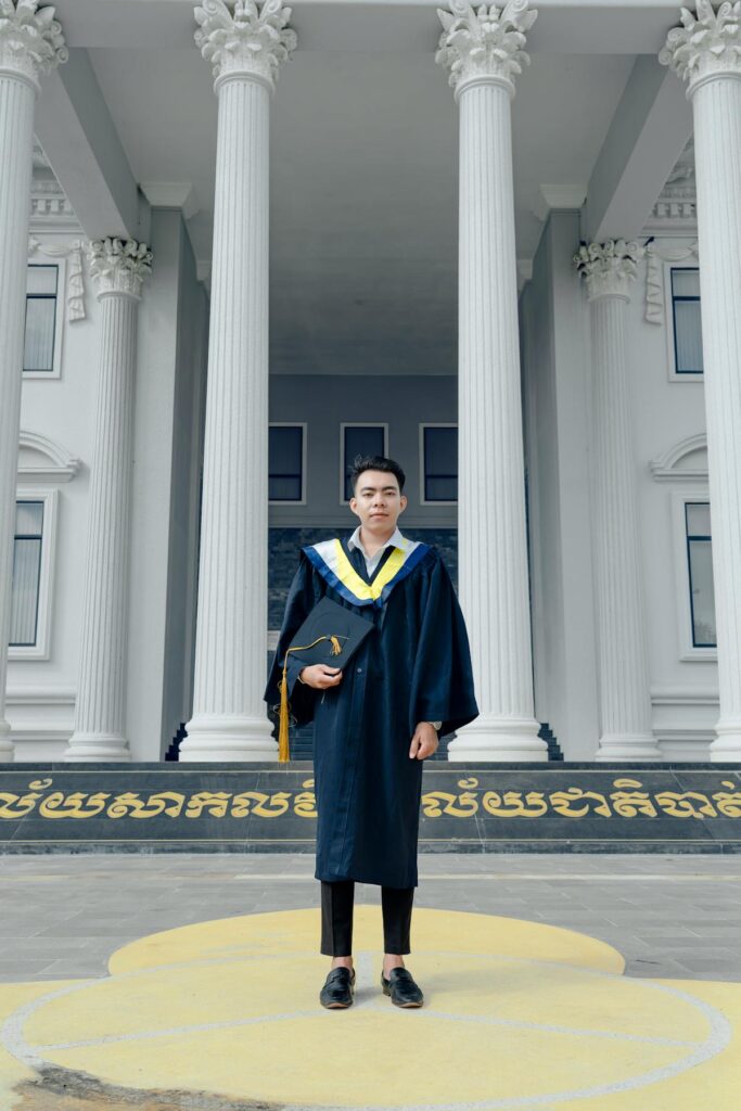 韩国大学毕业典礼学生