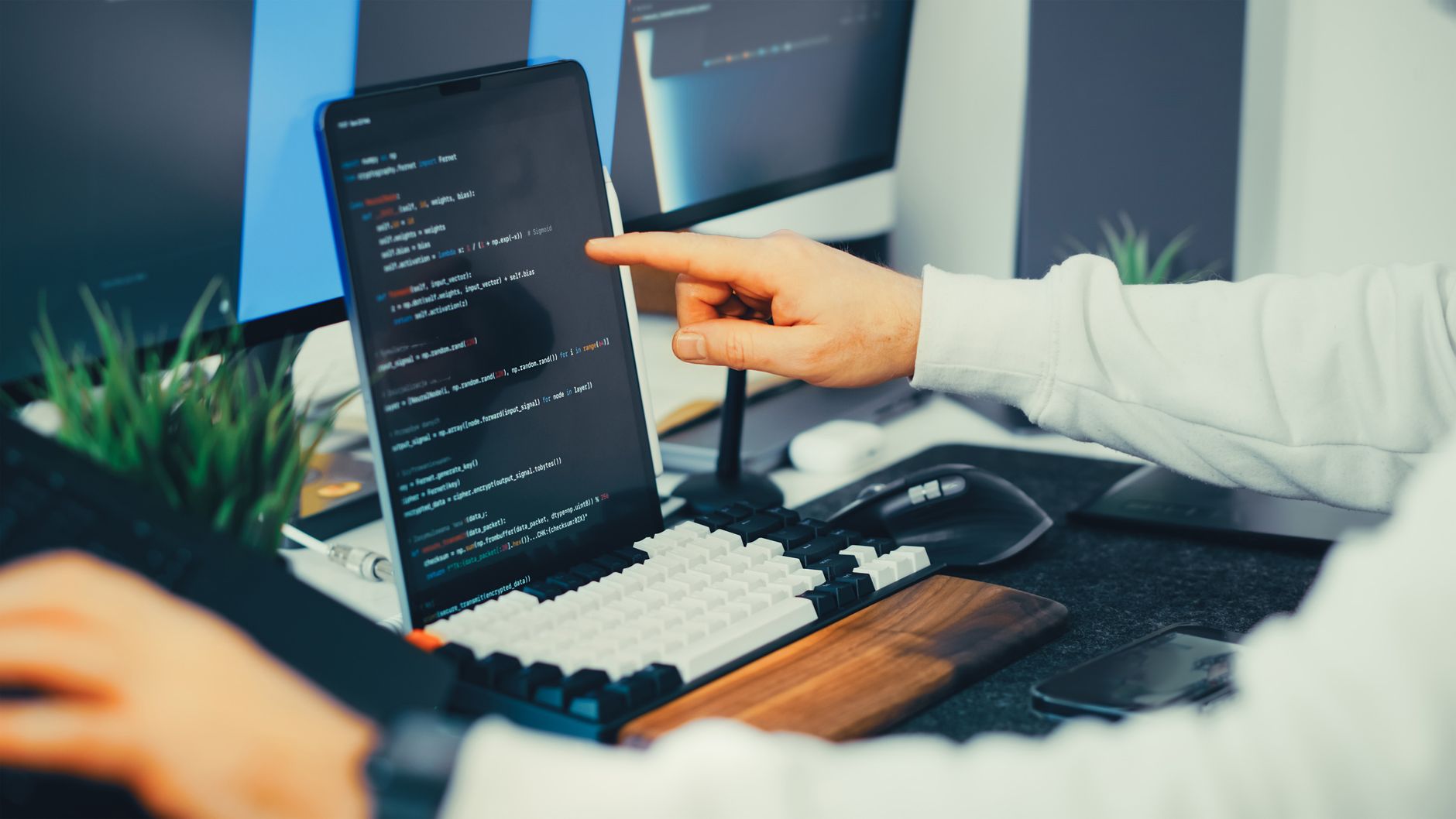 AI coding agents for monorepos used by a software engineering team reviewing cross-package changes