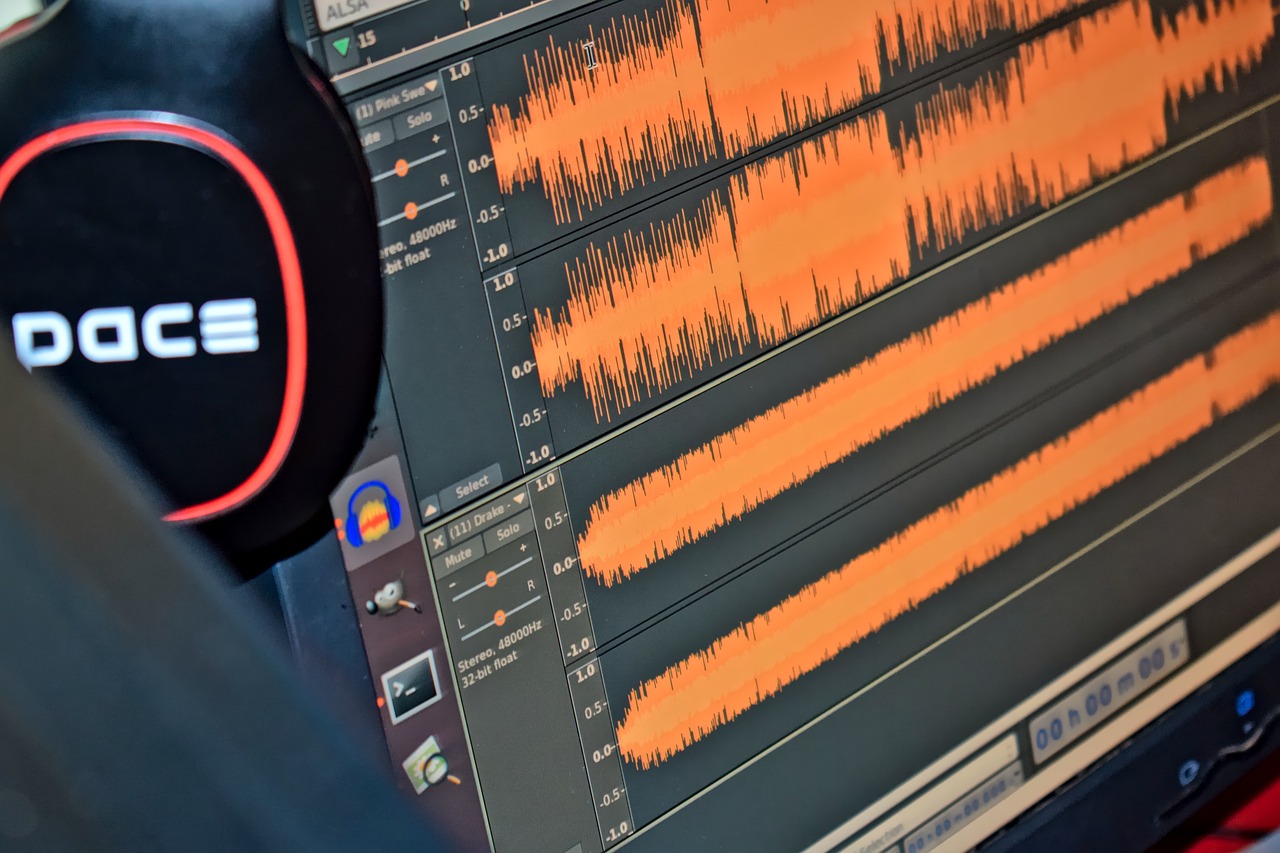 Timestamped call transcript and audio waveform used for evidence-based sales coaching
