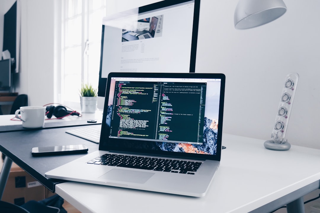 APIの実装とOpenAPI契約を並べて差分を調査する開発作業